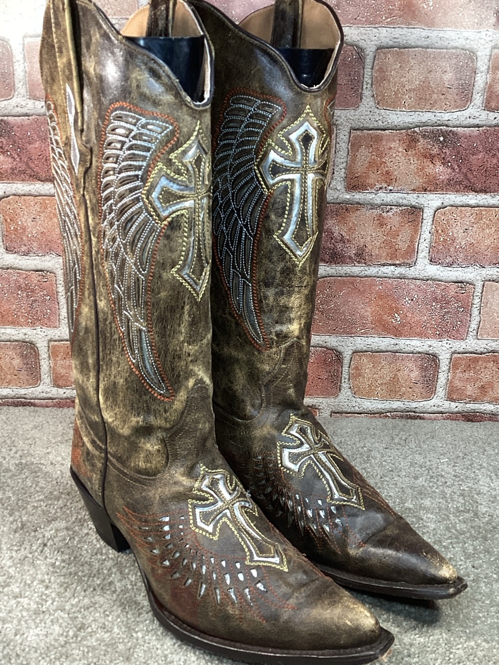 Gypsy Girl by Corkys Wings & Crosses womens western cowboy boots size 10